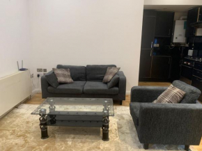 Edgware Road Spacious Apartment, With Terrace, London